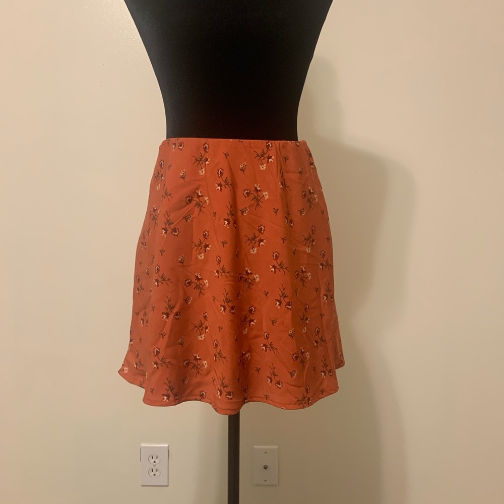 Hollister mini skirt